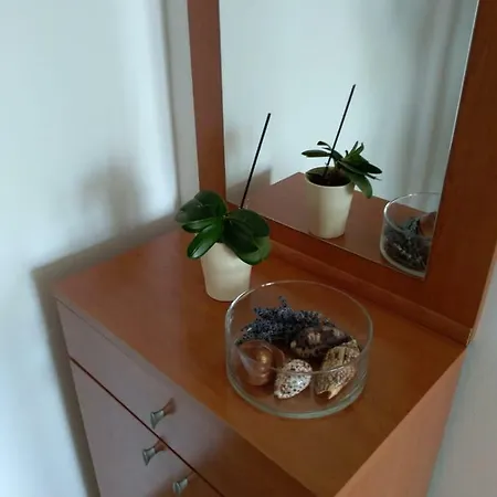 Ana Apartment Split