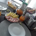 Апартаменты Ana *